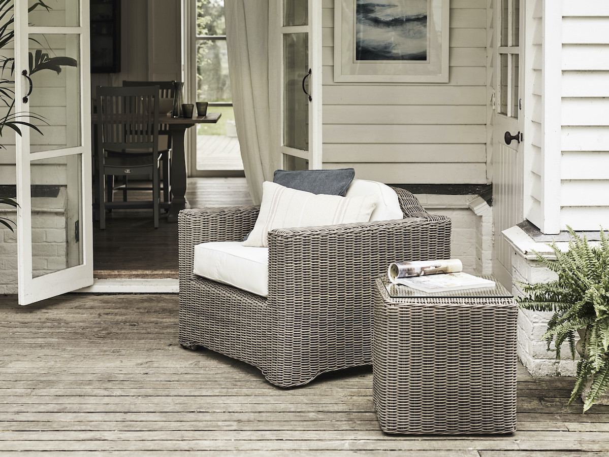 Tresco garden armchair with Coleton side table